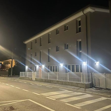 Garibaldi 16 Room Legnaro 外观 照片